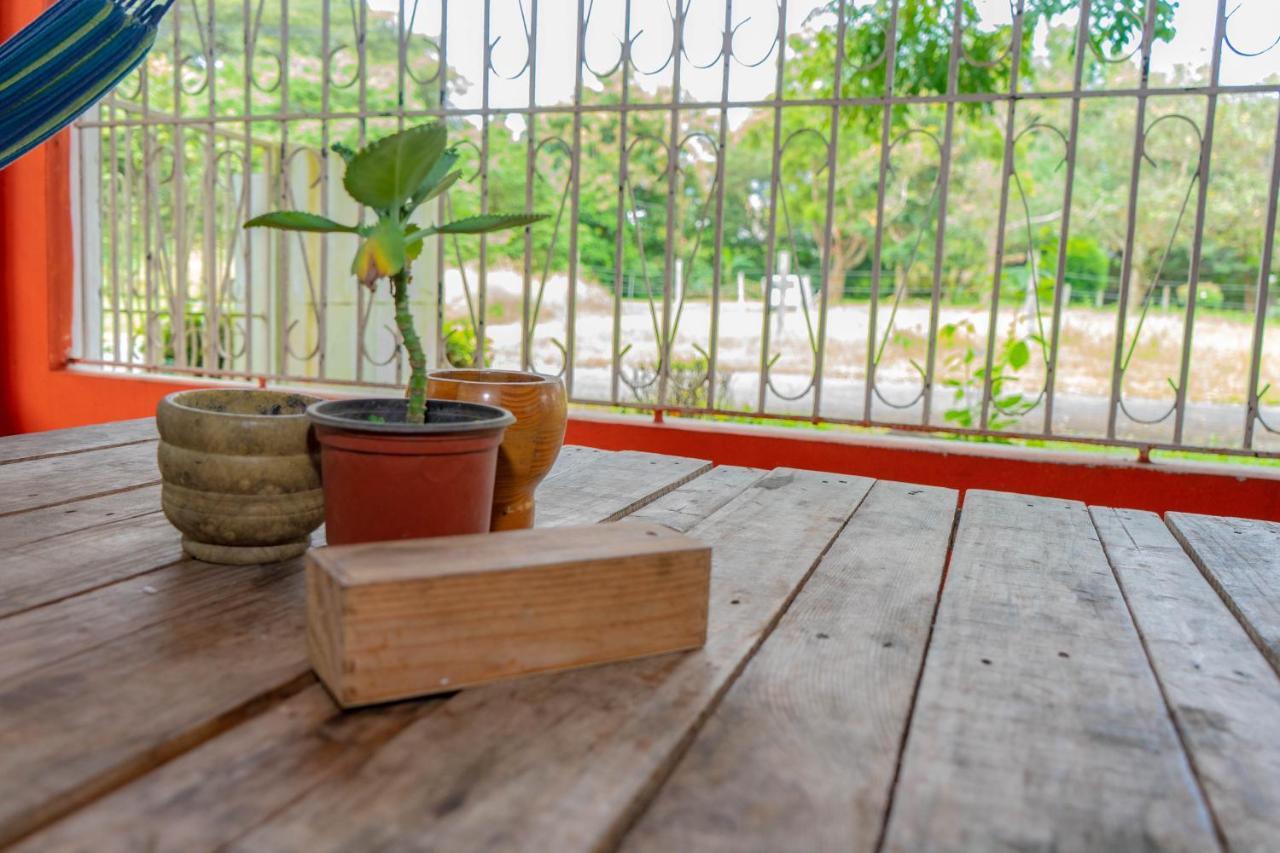 Hostal Familiar Argeñal David Exterior foto