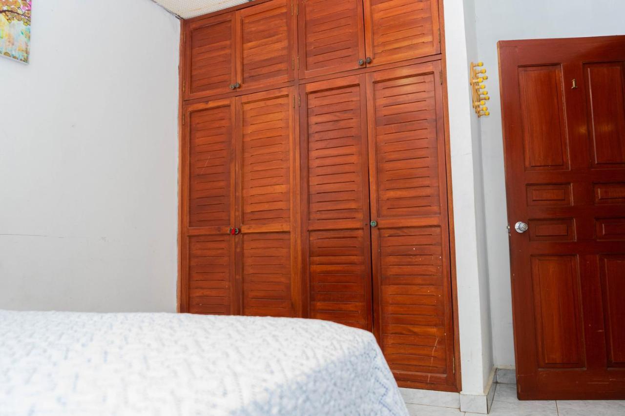 Hostal Familiar Argeñal David Exterior foto